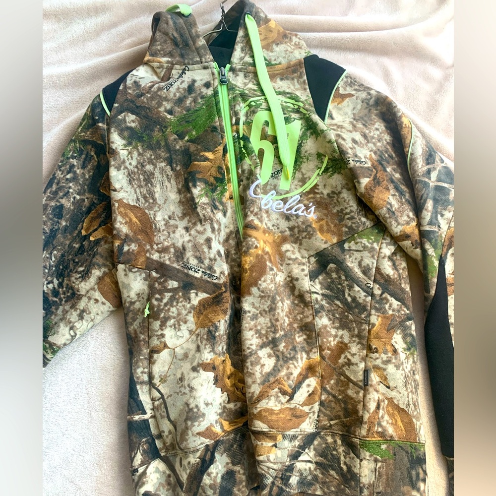 Cabela’s Men Zip up